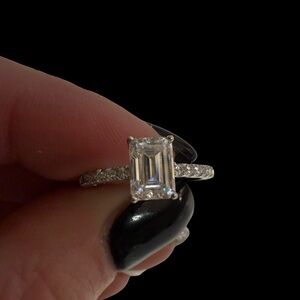 Moissanite Sterling 925 1 Carat Color D Size 5 Ring